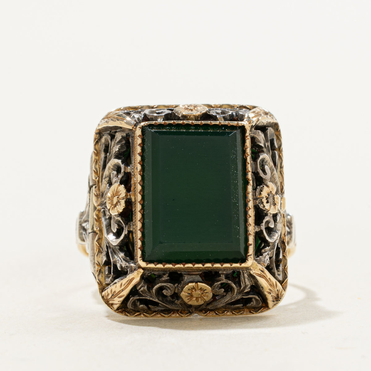 Late Victorian 18k & Silver Chrysoprase Sentimental Compartment Ring | SZ 7.5