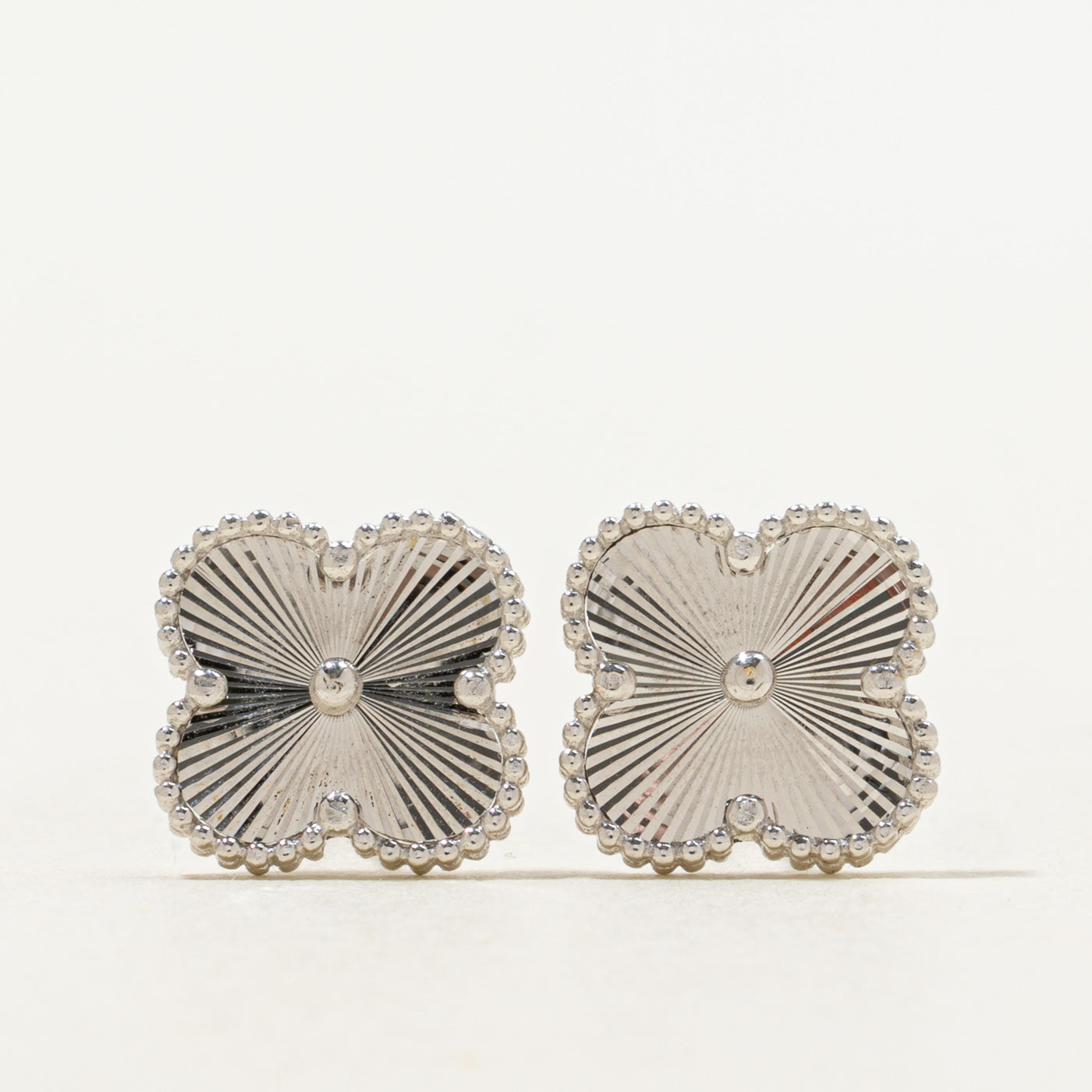 18k White Gold Four Leaf Clover Stud Earrings