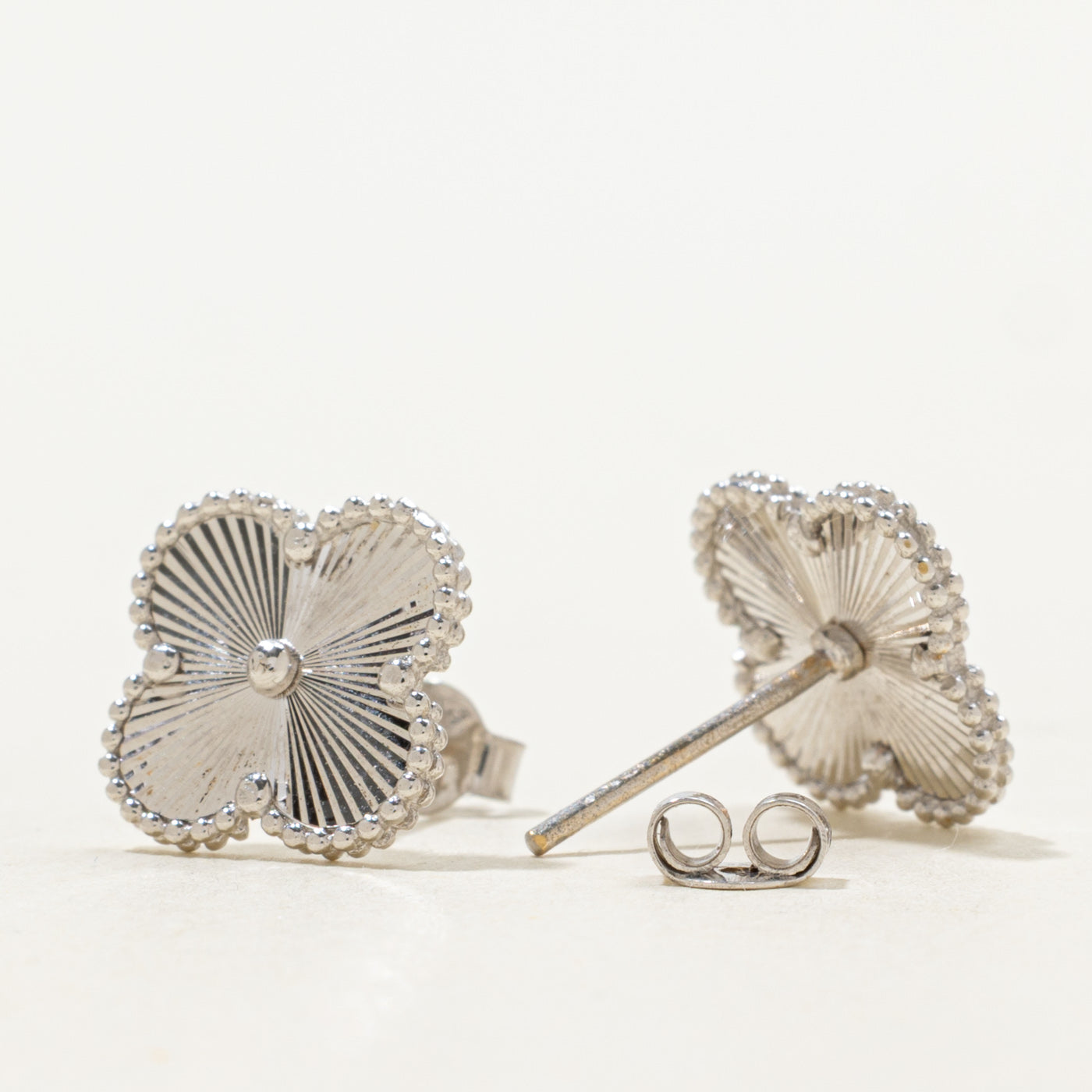 18k White Gold Four Leaf Clover Stud Earrings