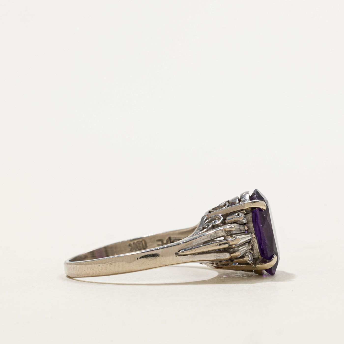 Oval Cut Amethyst & Diamond Accented Cocktail Ring | 3.50ct, 0.16ctw | SZ 7.75
