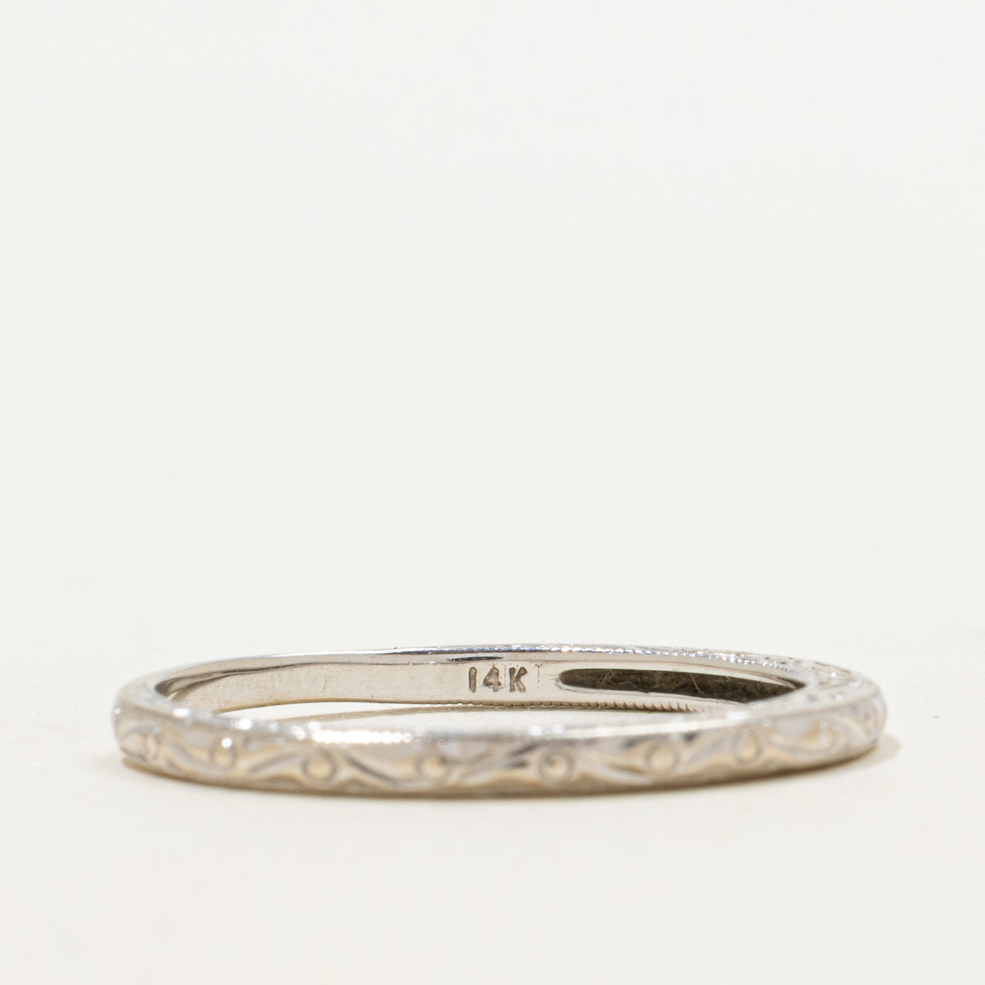 14k White Gold Scrollwork Engraved Band | SZ 7.5