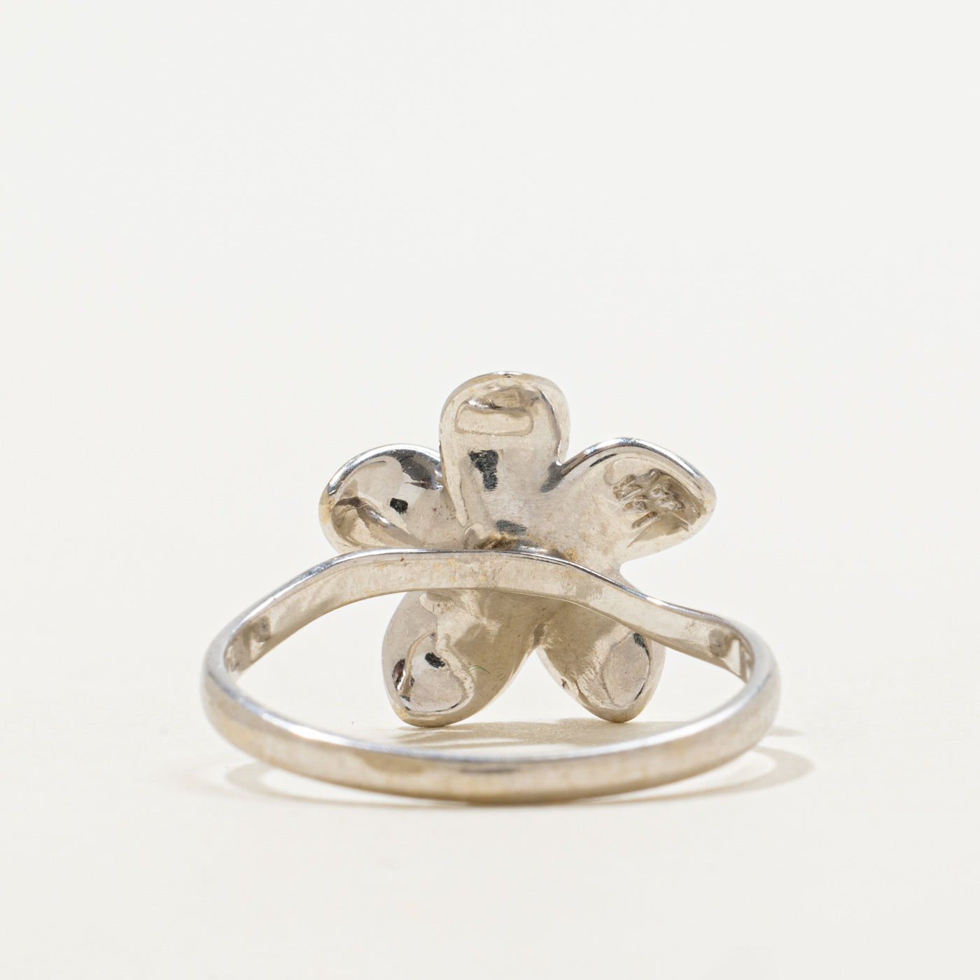 14k White Gold Flower Ring | SZ 7