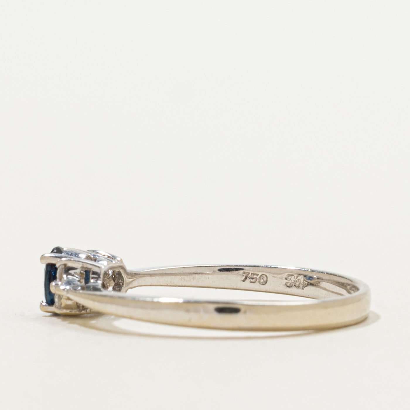 18k Oval Cut Sapphire & Diamond Accented Ring | 0.25ct, 0.06ctw | SZ 6.5