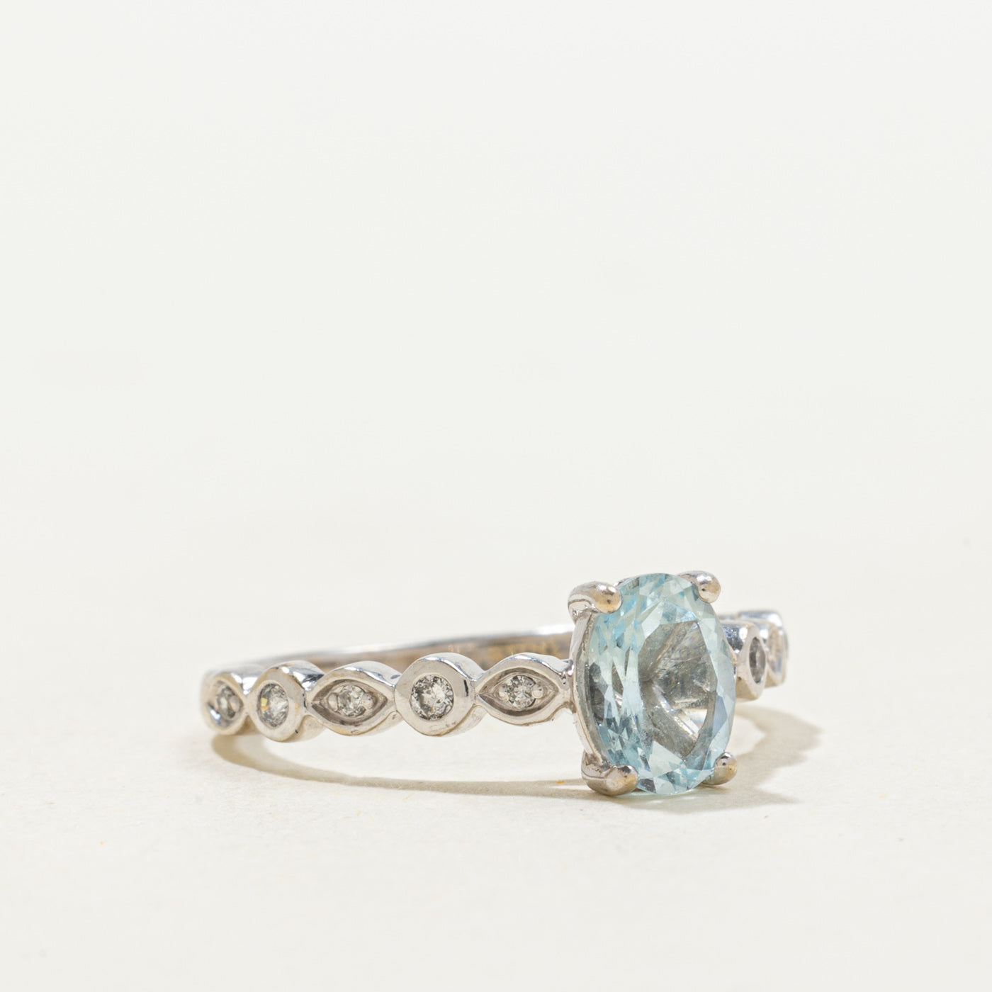 Oval Cut Aquamarine & Diamond Accented Ring | 0.70ct, 0.052ctw | SZ 5.25