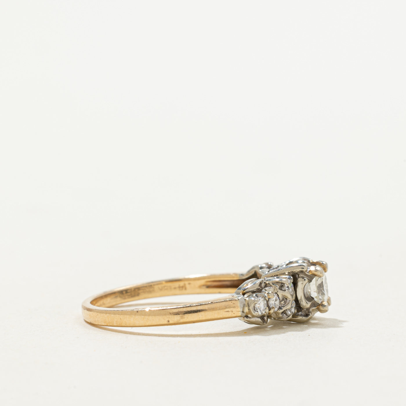 18k Illusion Set Diamond Cluster Accented Ring | 0.42ctw | SZ 7