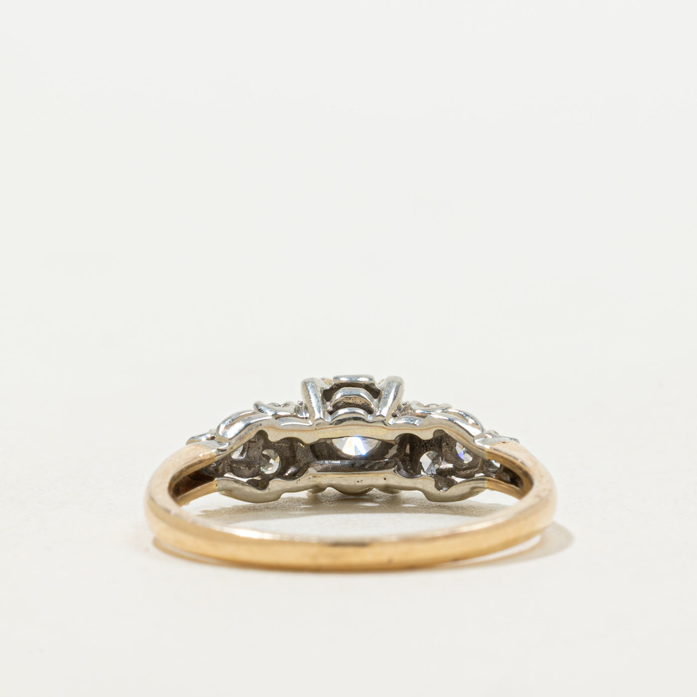 18k Illusion Set Diamond Cluster Accented Ring | 0.42ctw | SZ 7
