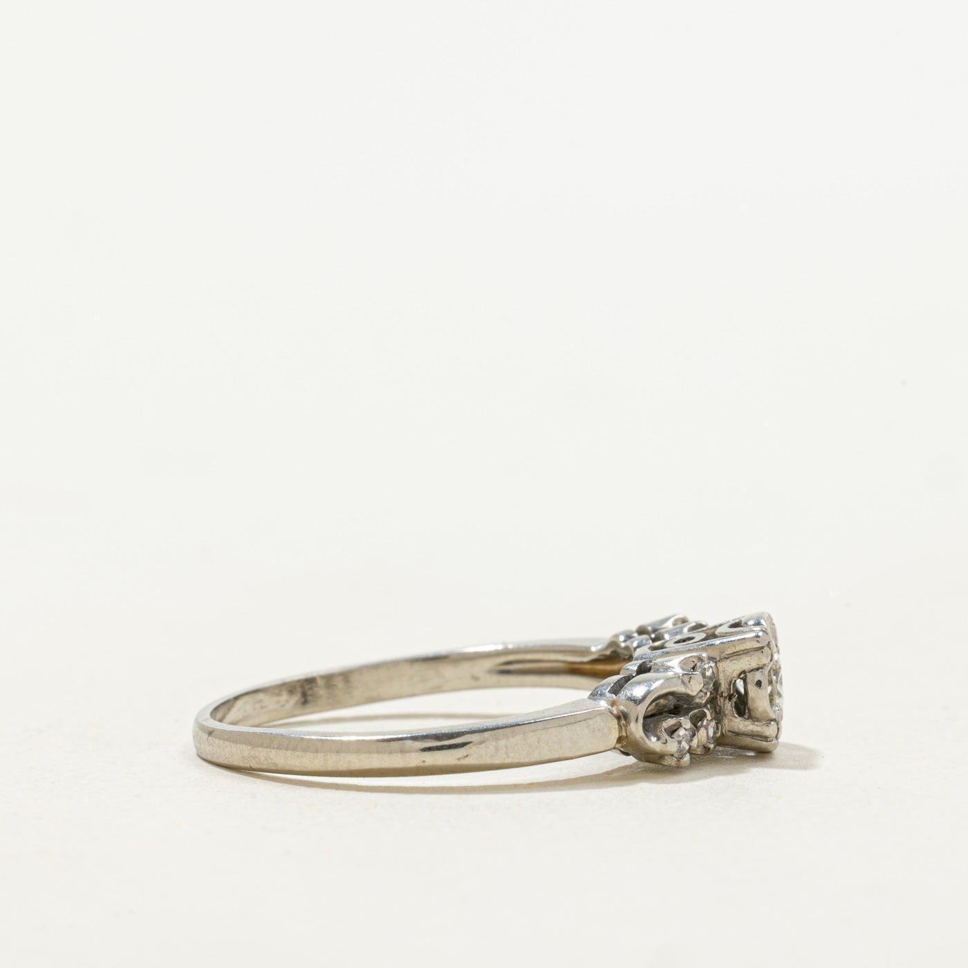 18k Illusion Set Diamond Accented Openwork Ring | 0.13ctw | SZ 7.25
