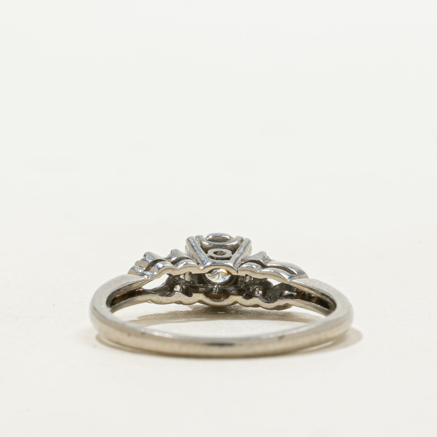 18k Illusion Set Diamond Accented Openwork Ring | 0.13ctw | SZ 7.25