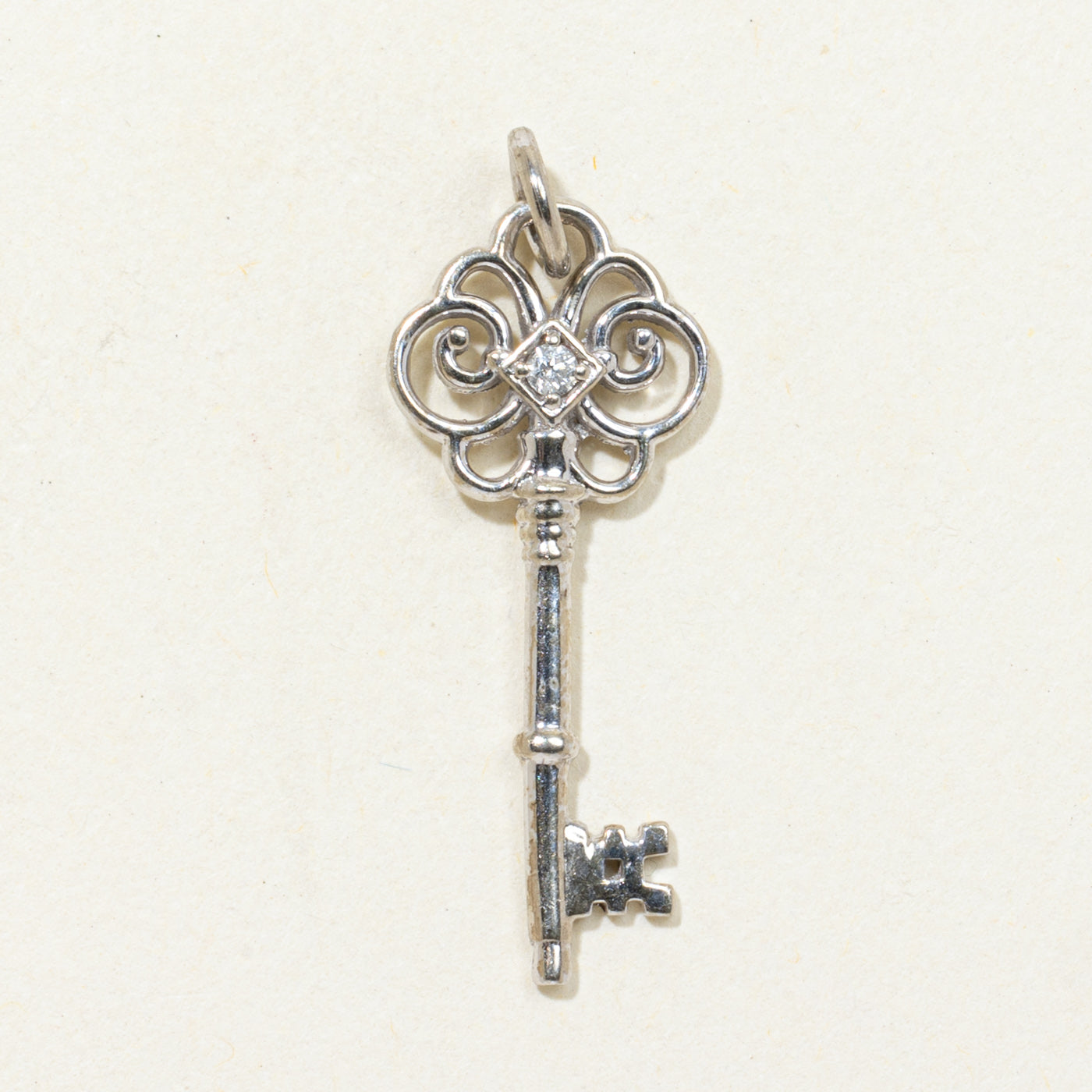 Diamond Orante Key Charm | 0.015ct