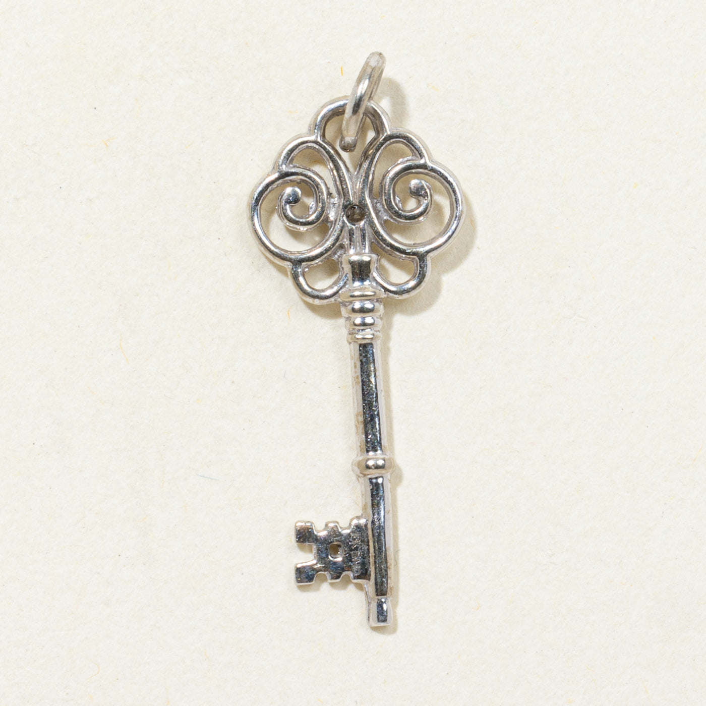 Diamond Orante Key Charm | 0.015ct