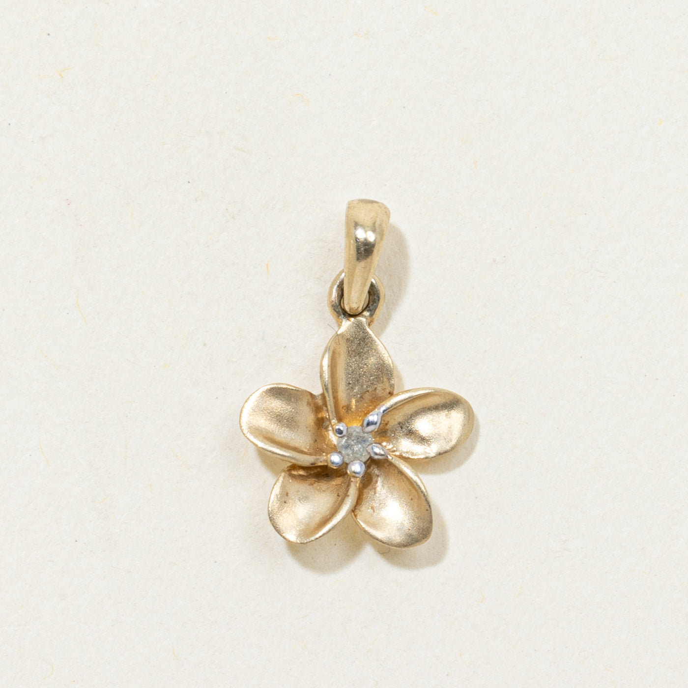 10k Diamond Flower Pendant | 0.01ct