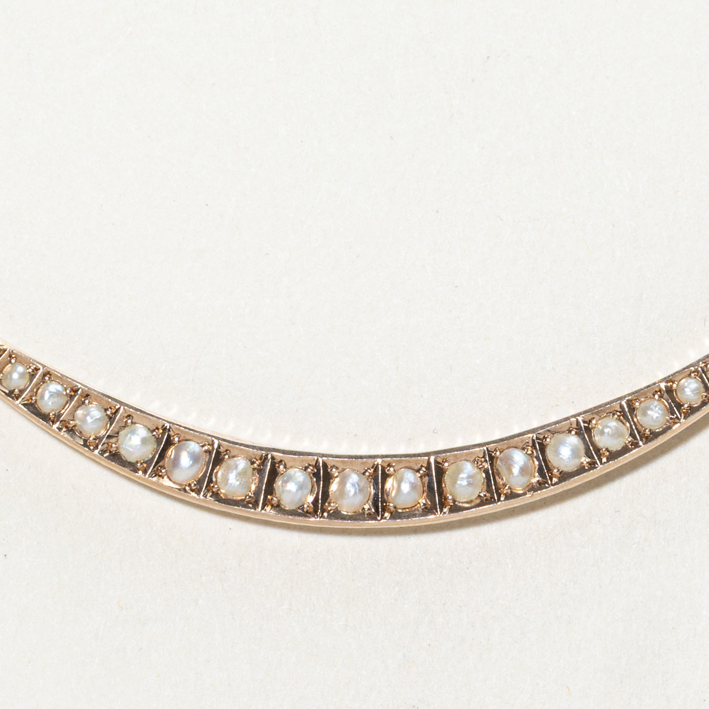 Seed Pearl Scoop Pendant Necklace | 20"