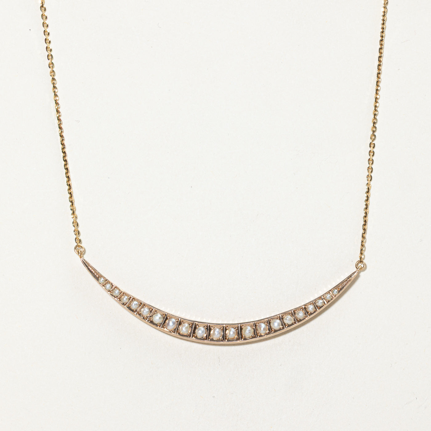 Seed Pearl Scoop Pendant Necklace | 20"