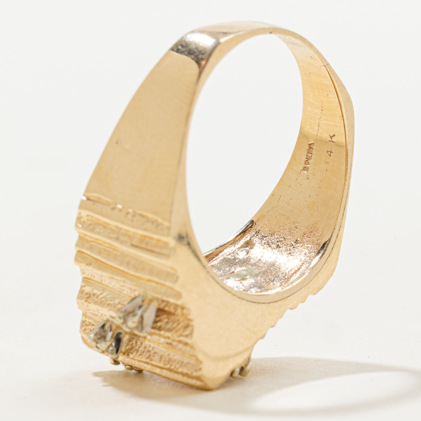 Scattered Diamond Textured Pointed Ring | 0.18ctw | SZ 8.75