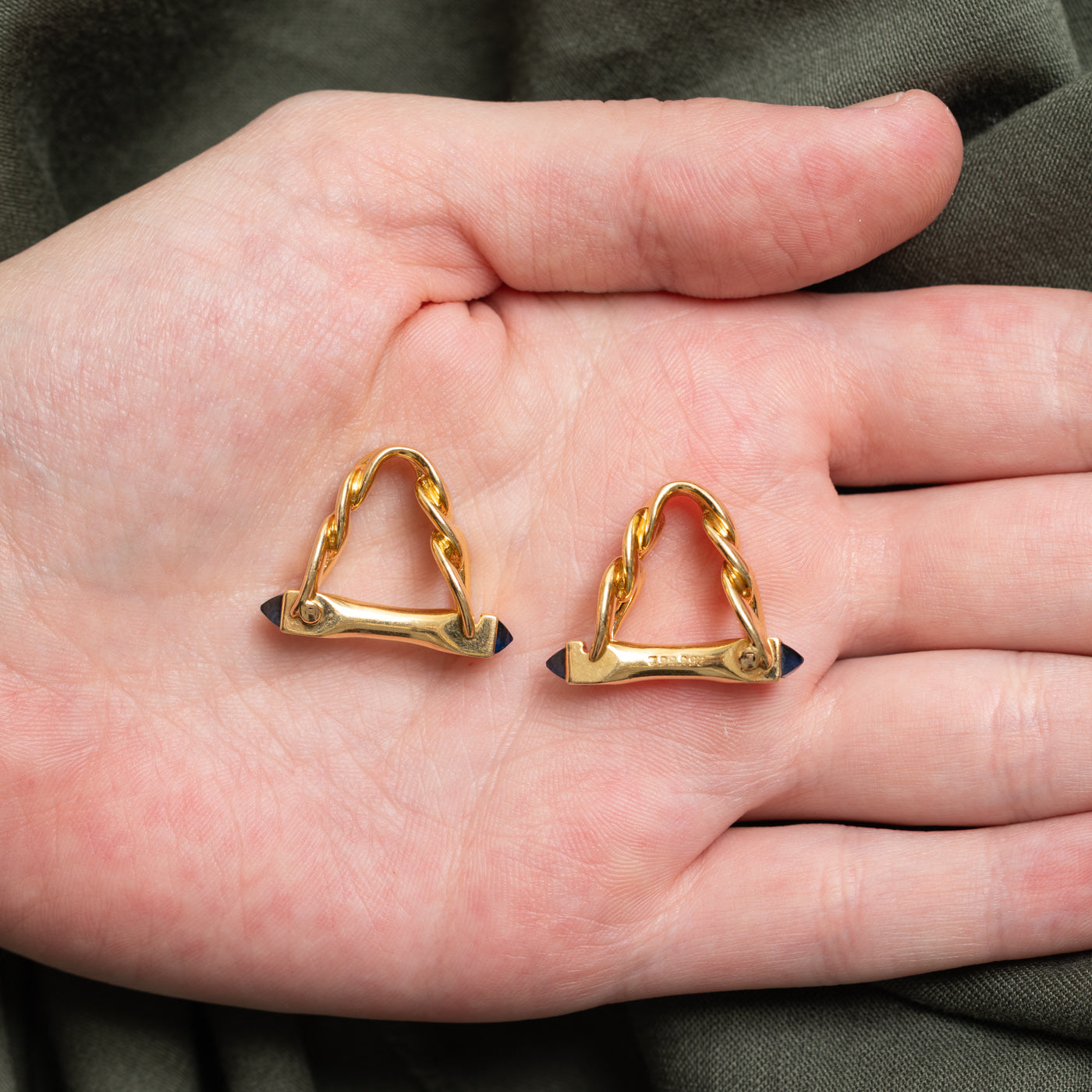 'Cartier' Stirrup Sapphire Cufflinks | 0.80ctw