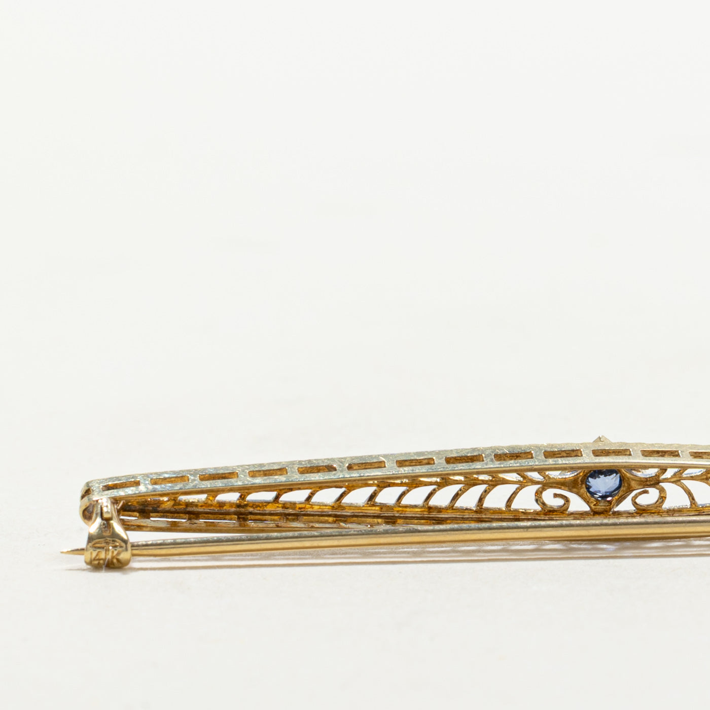 Early Art Deco Sapphire Filigree Brooch | 0.05ct