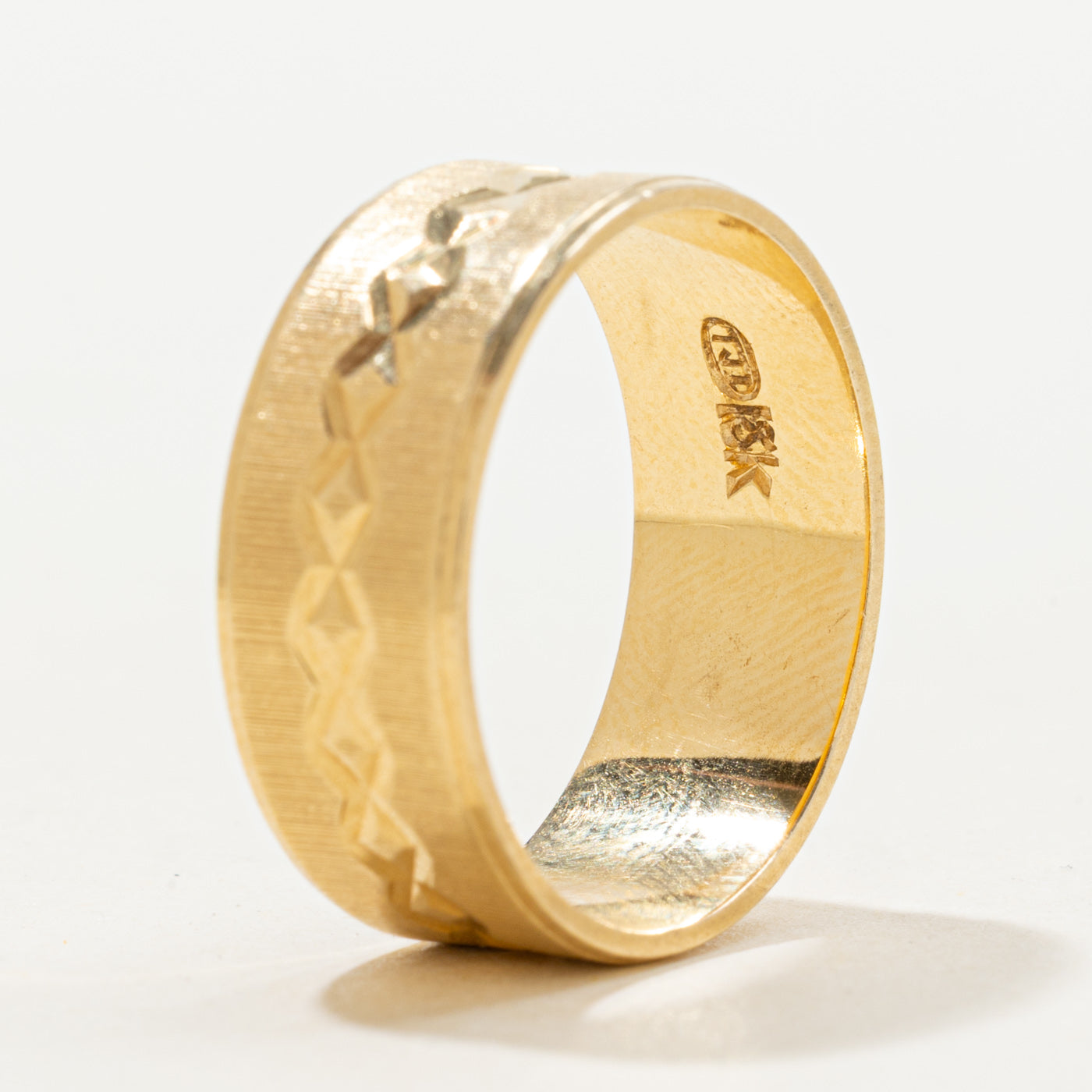 18k Yellow Gold Engraved Patterned Band | 7.70mm | SZ 9