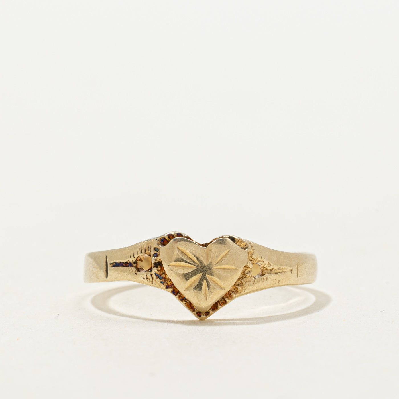 14k Yellow Gold Engraved Heart Ring | SZ 6.25
