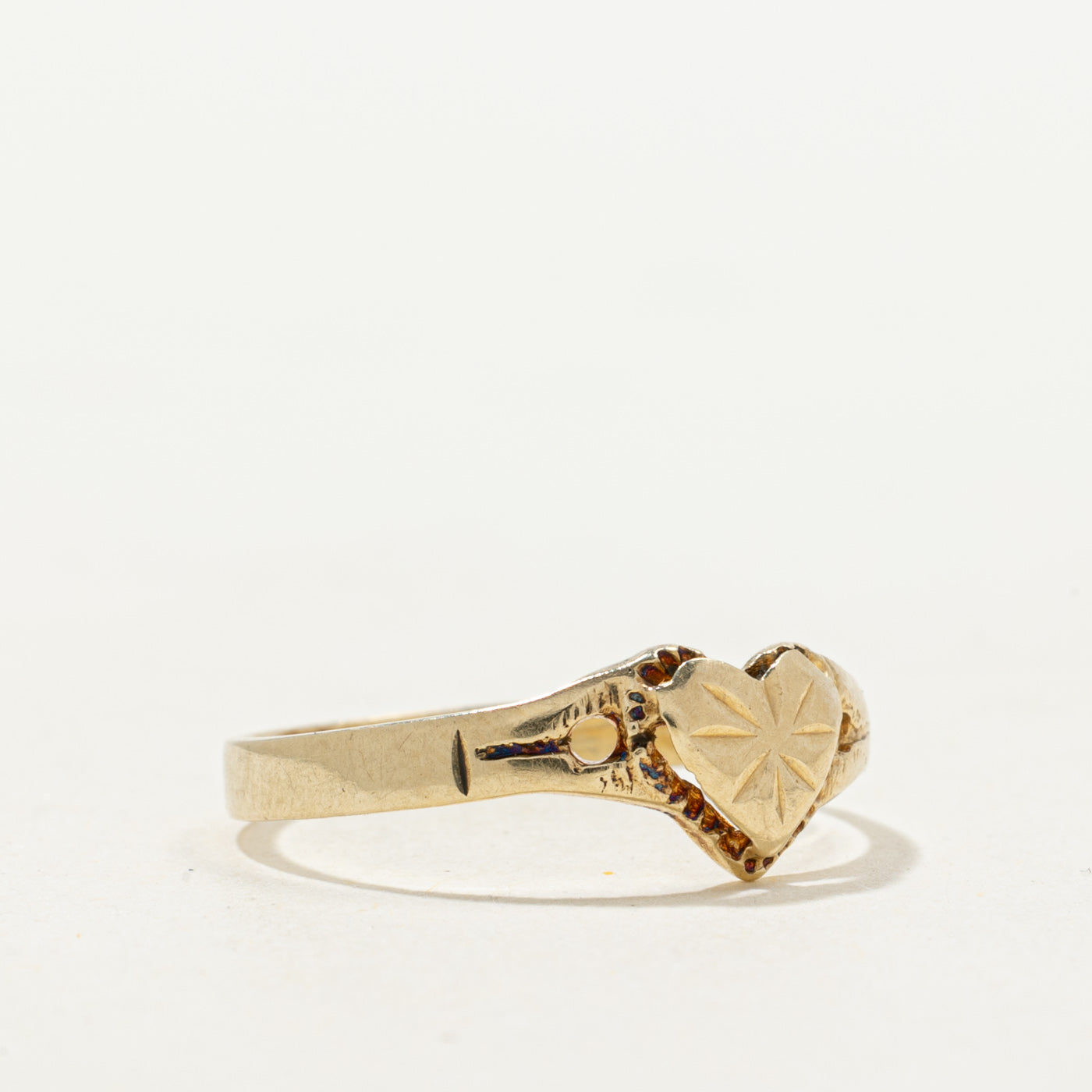 14k Yellow Gold Engraved Heart Ring | SZ 6.25
