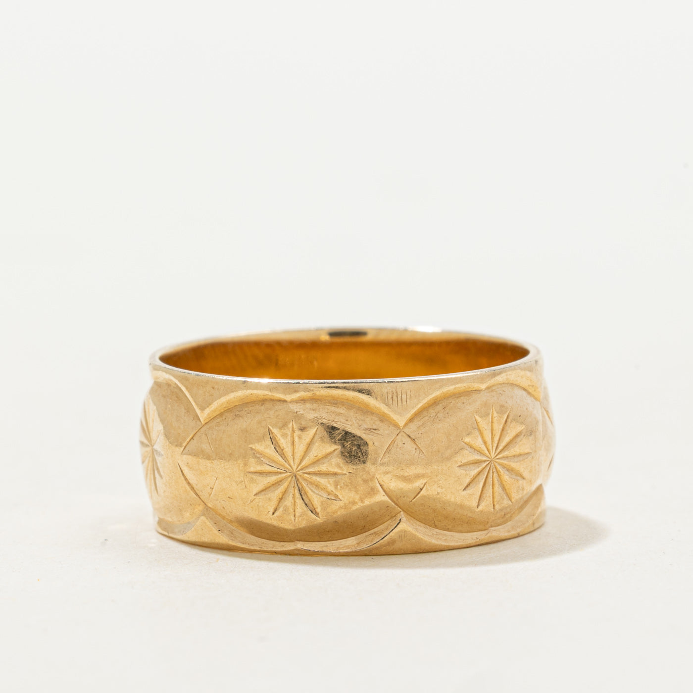 'Birks' 14k Yellow Gold Star Engraved Cigar Band | 8mm | SZ 6.5