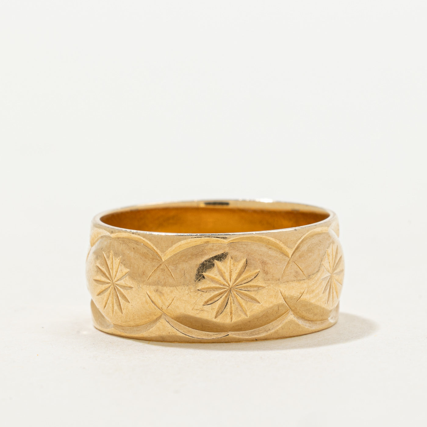 'Birks' 14k Yellow Gold Star Engraved Cigar Band | 8mm | SZ 6.5