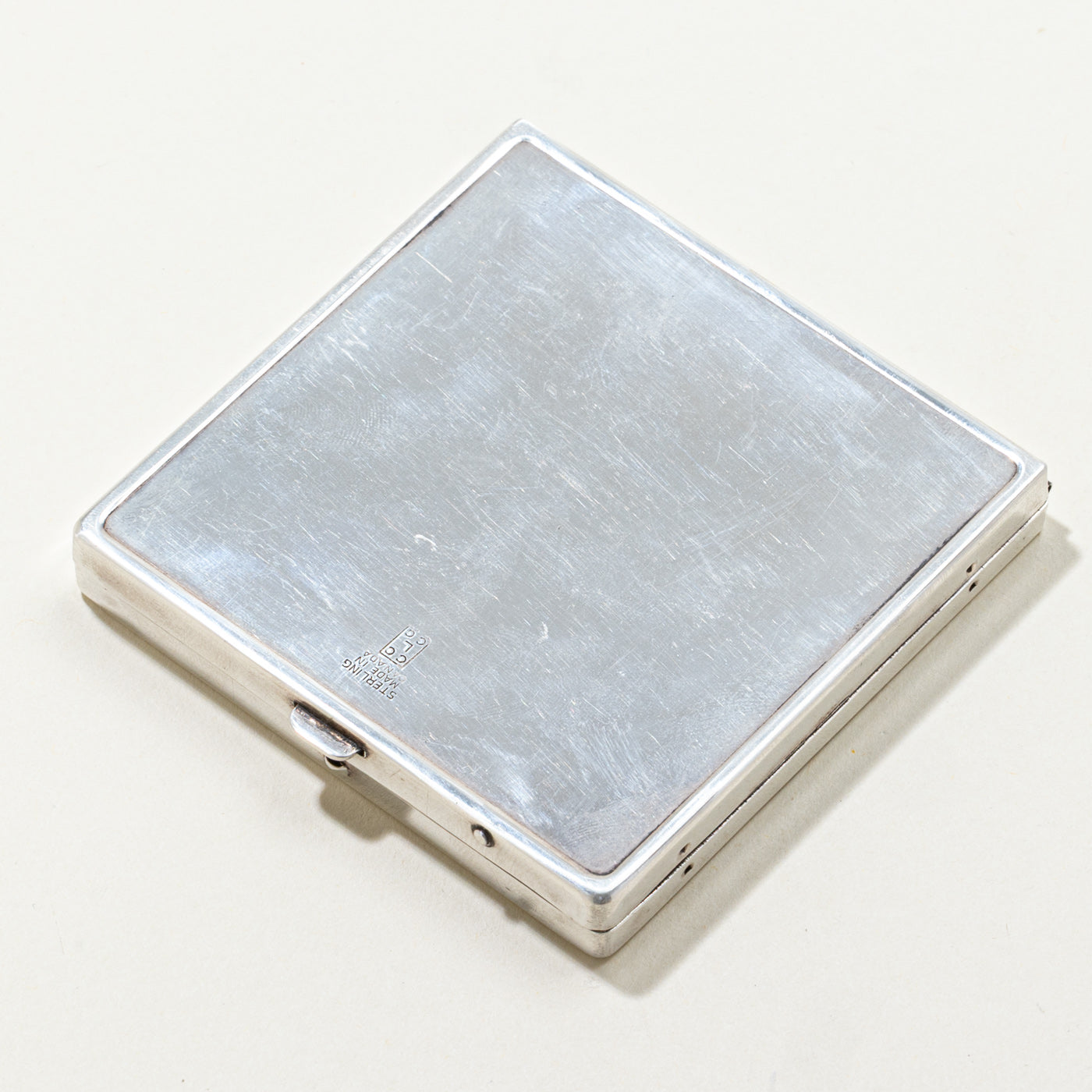 Sterling Silver Ornate Engraved Makeup Compact