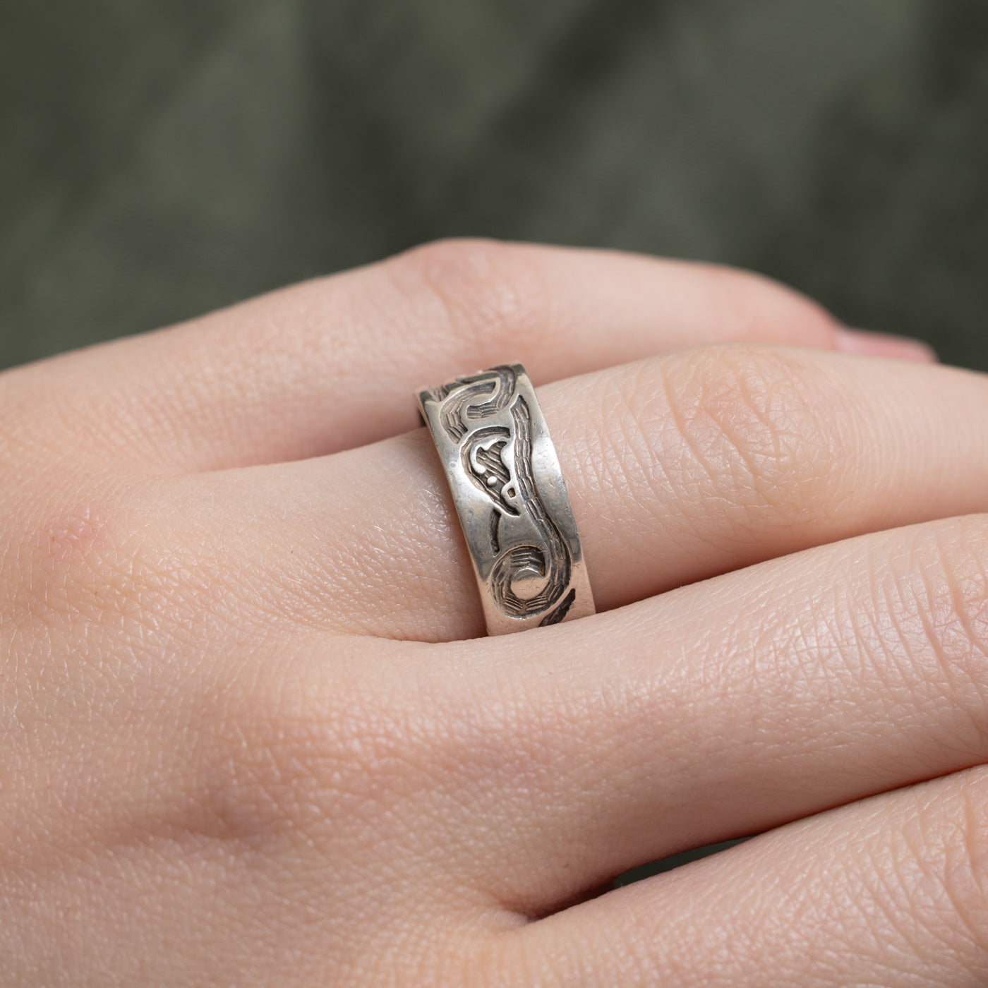 Sterling Silver Engraved Band | 7.50mm | SZ 6.5