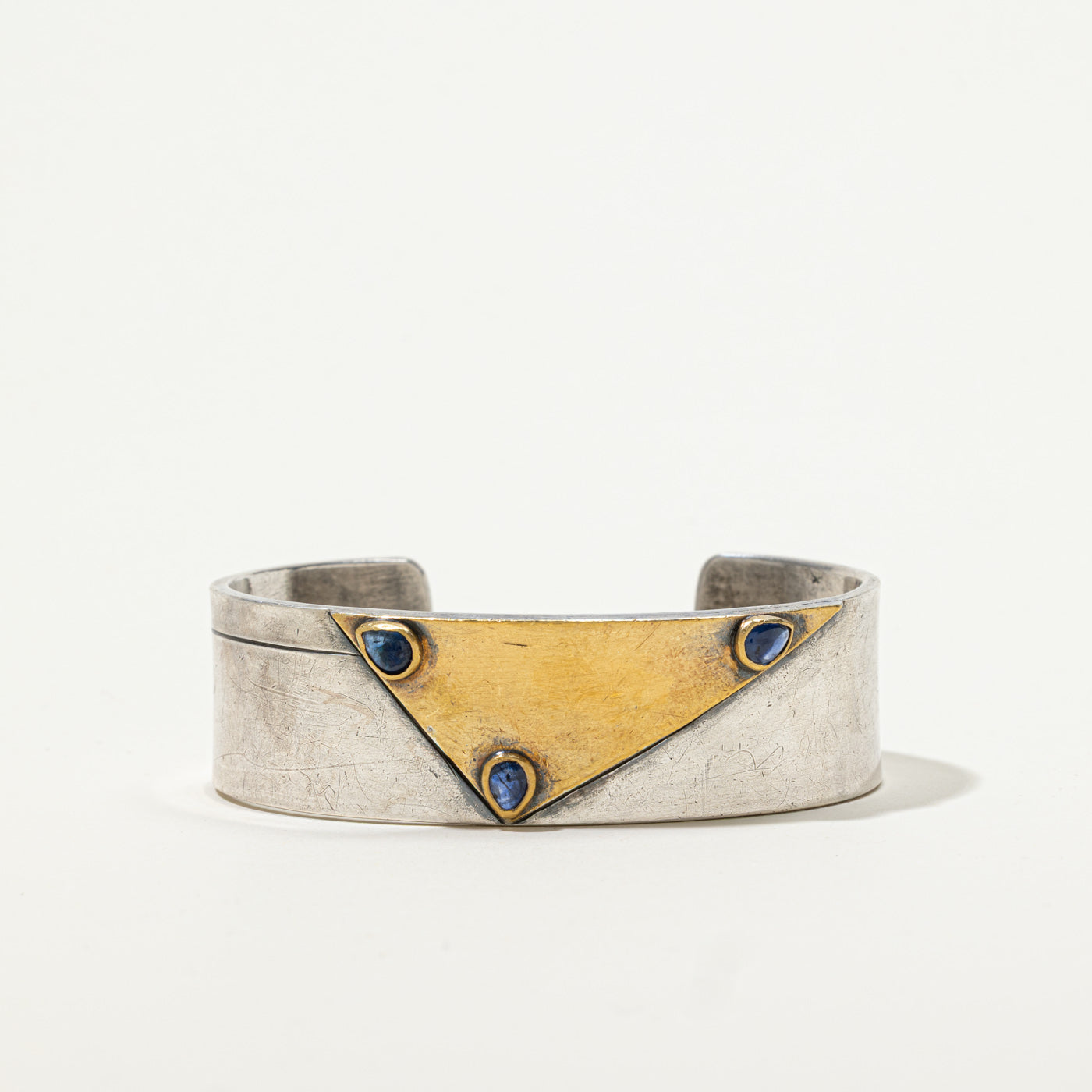 'Hans Tischler' Italian Sapphire Geometric Cuff Bracelet | 1.50ctw | 6"
