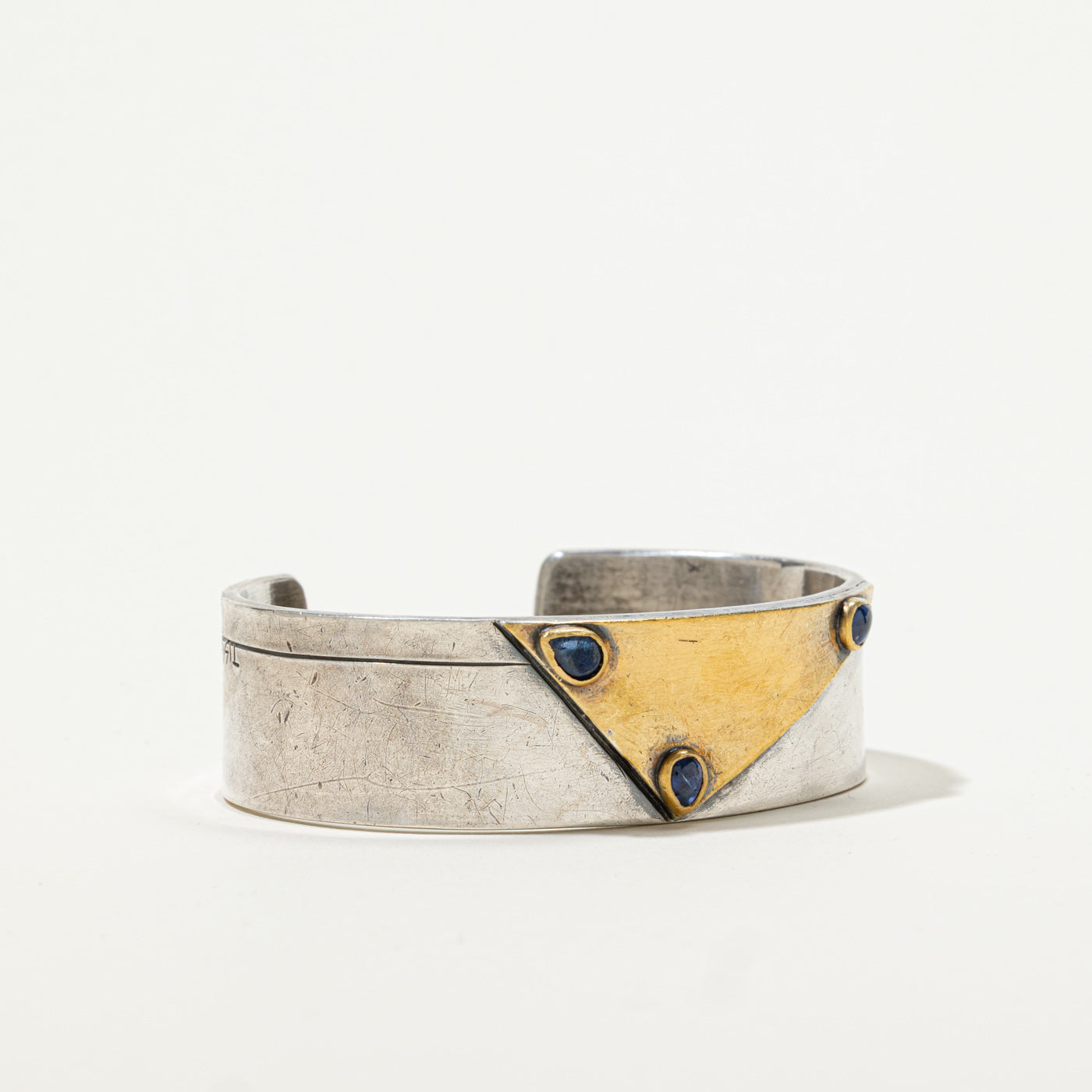 'Hans Tischler' Italian Sapphire Geometric Cuff Bracelet | 1.50ctw | 6"