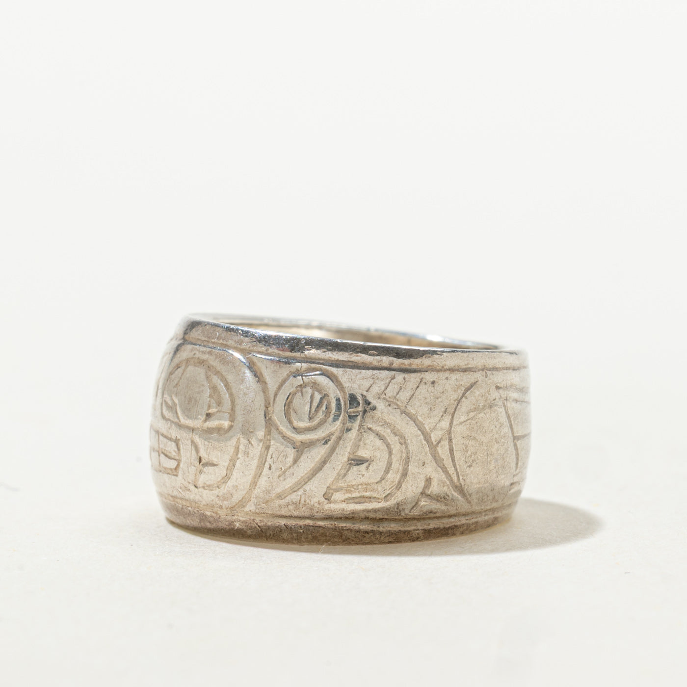Sterling Silver Indigenous Engraved Band | 9.85mm | SZ 4