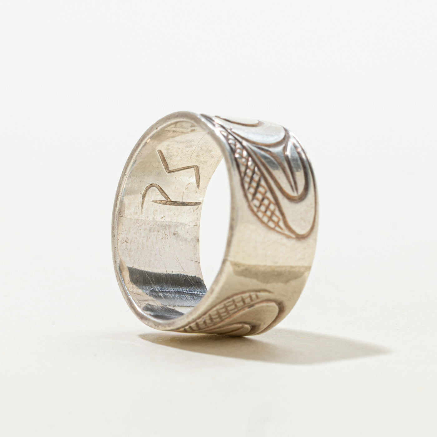 'Paddy Seaweed' Sterling Silver Indigenous Engraved Band | 9.35mm | SZ 7.25
