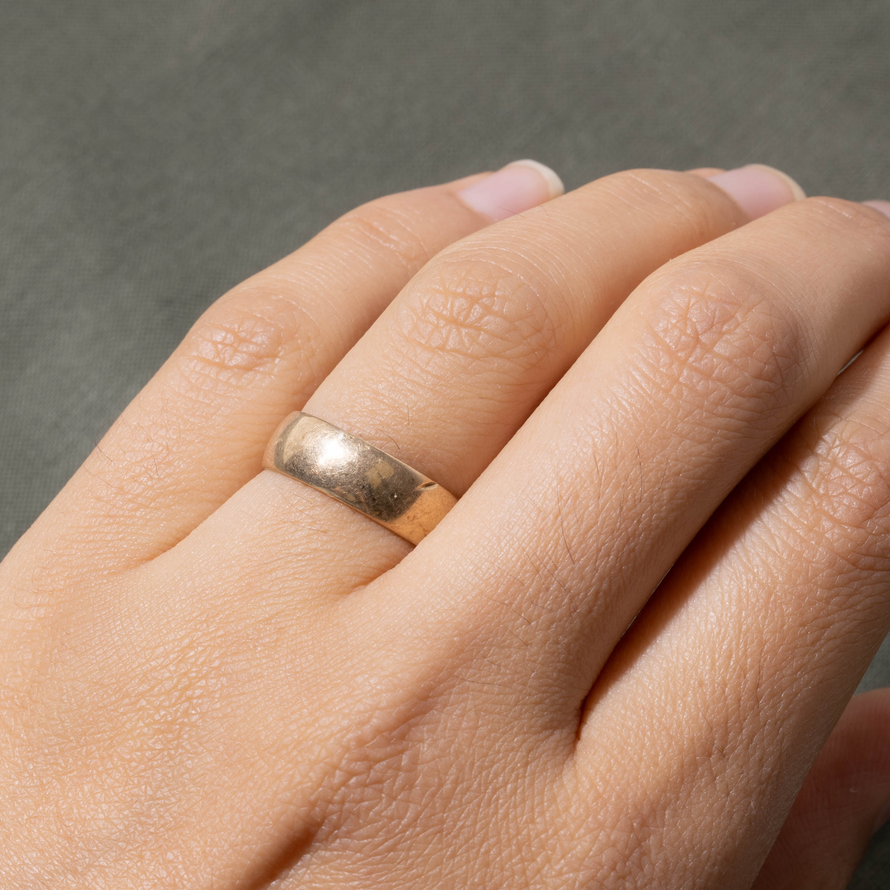 1979 London Yellow Gold Band | 5.7mm | SZ 6.25