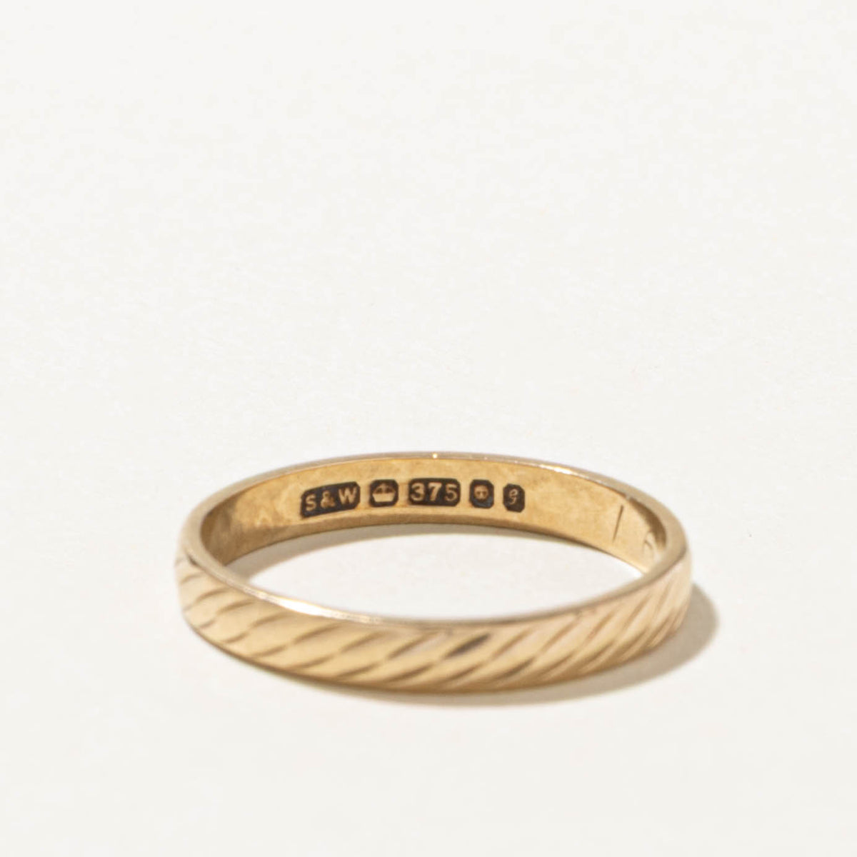 1981 London Yellow Gold Engraved Band | 2.8mm | SZ 7.25