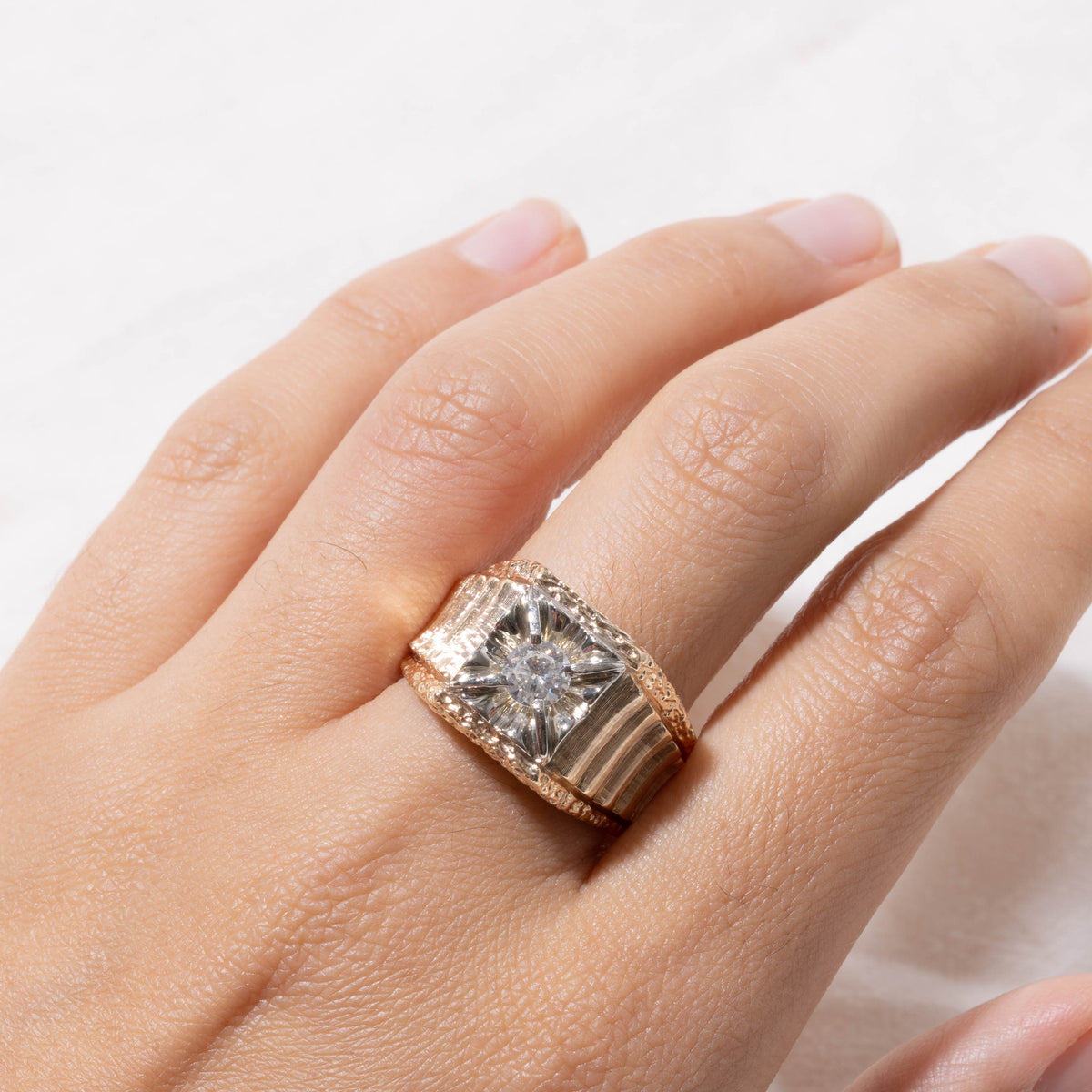 14k Illusion Set Solitaire Diamond Grooved Statement Ring | 0.54ct SI1/SI2 G/H | SZ 11