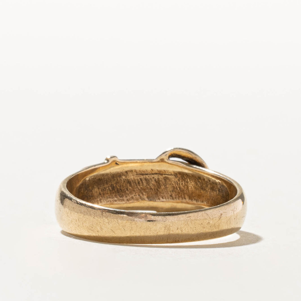 1973 London Yellow Gold Buckle Ring | SZ 8.5