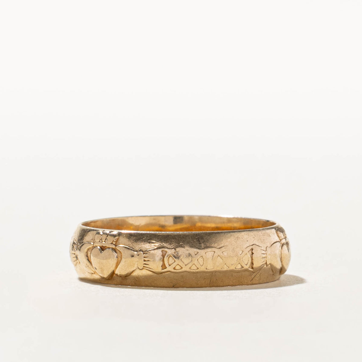 Dublin Yellow Gold Claddagh Band | 5.4mm | SZ 9.75