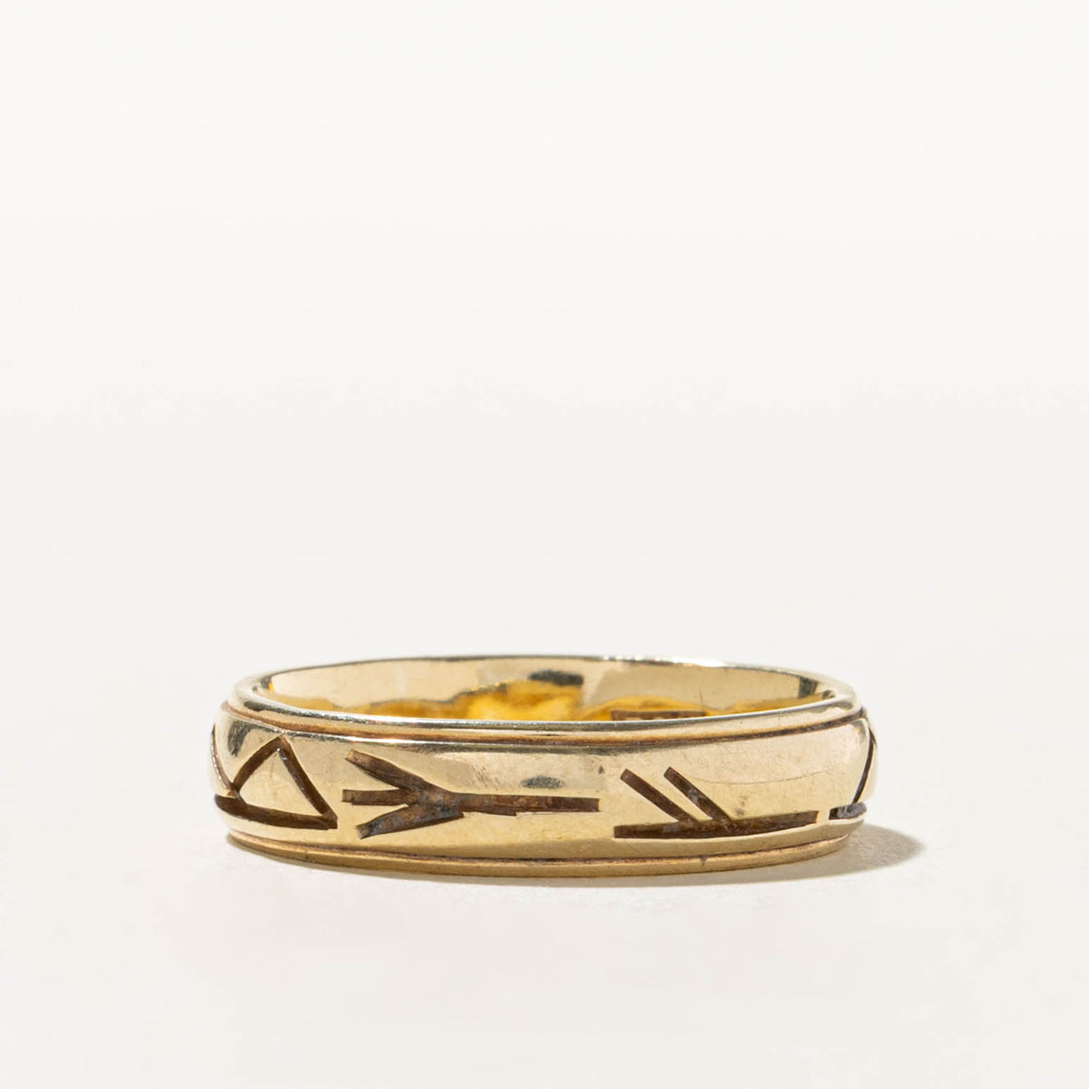 1996 London Yellow Gold Engraved Band | 4.8mm | SZ 8