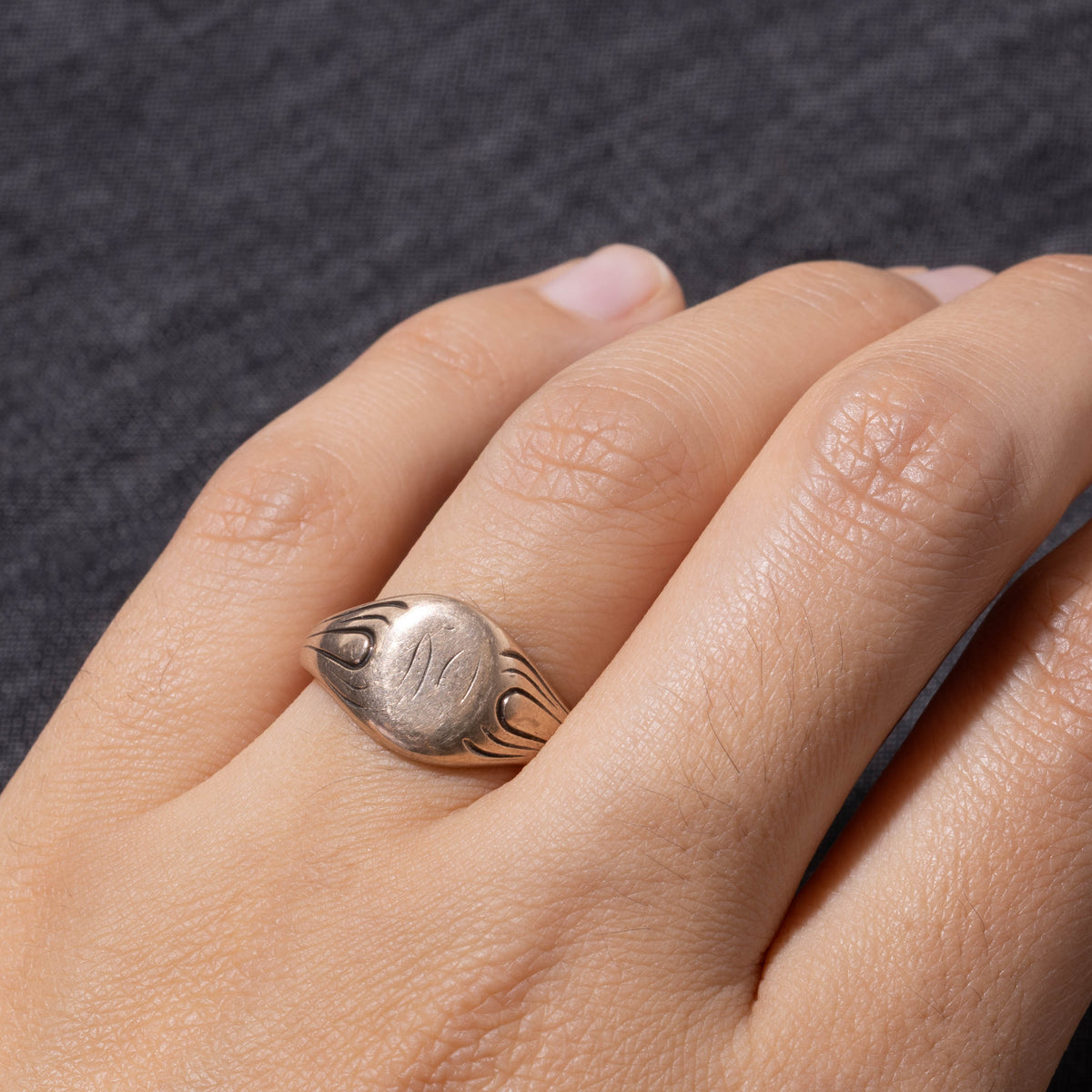 10k Yellow Gold Grooved Signet Ring | SZ 8.25