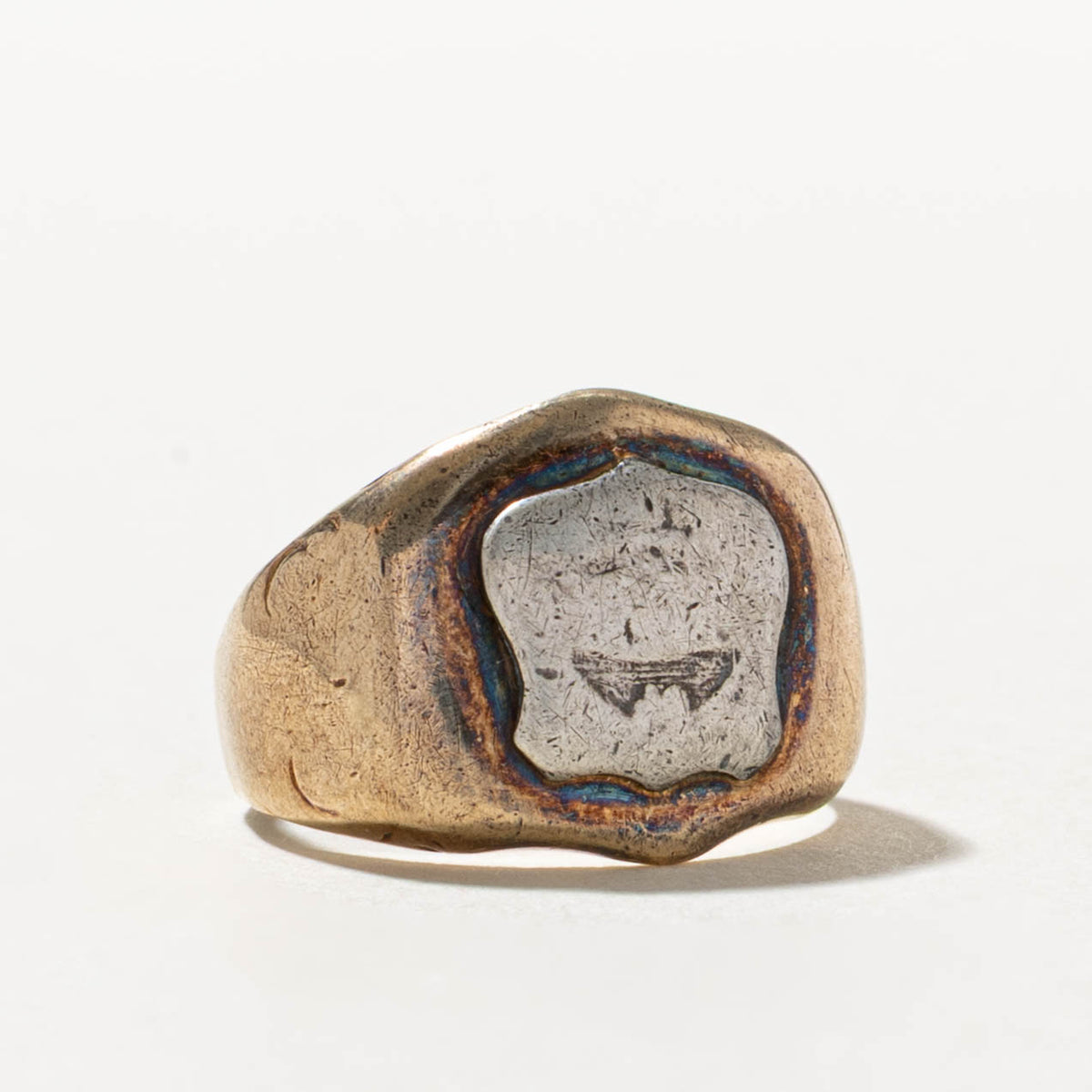 Vintage Pseudo Hallmarked Yellow Gold Crest Signet Ring | SZ 5.5