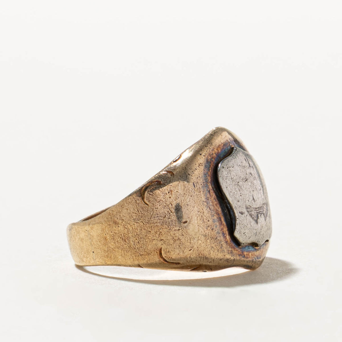 Vintage Pseudo Hallmarked Yellow Gold Crest Signet Ring | SZ 5.5