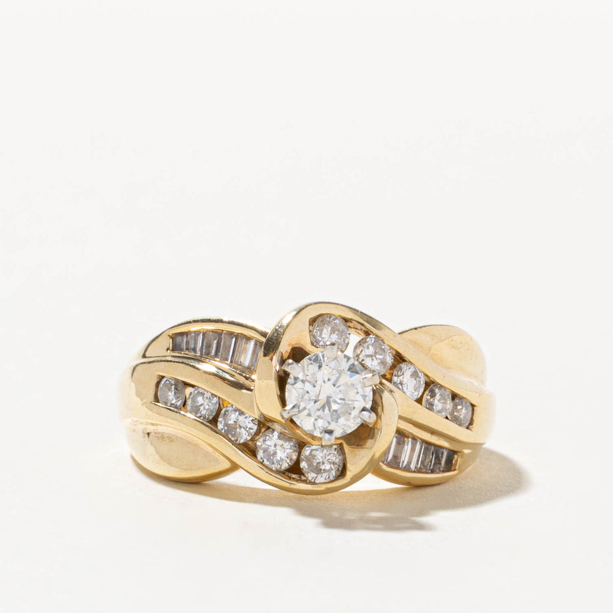 14k Diamond Channel Set Multi Cut Accented Grooved Crossover Ring | 0.38ct SI1 H/I, 0.50ctw | SZ 8
