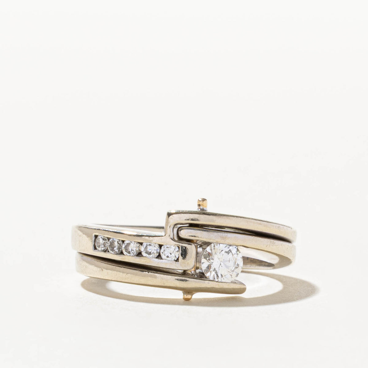 14k Diamond Channel Set Accented Geometric Wedding Ring Set | 0.27ct SI2 G/H, 0.10ctw | SZ 8.25