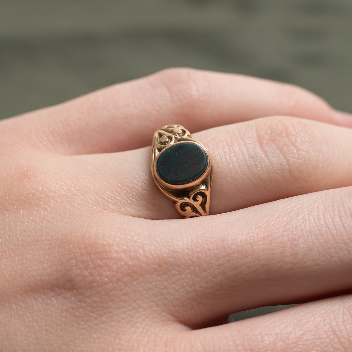 10k Solitaire Imitation Bloodstone Scrollwork Signet Ring | 0.60ct | SZ 6