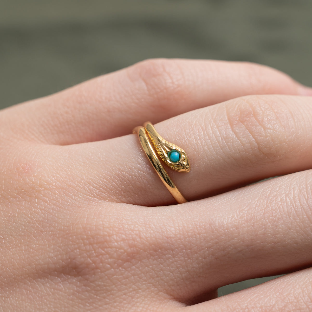 18k Cabochon Imitation Turquoise Snake Bypass Ring | 0.02ct | SZ 5.25