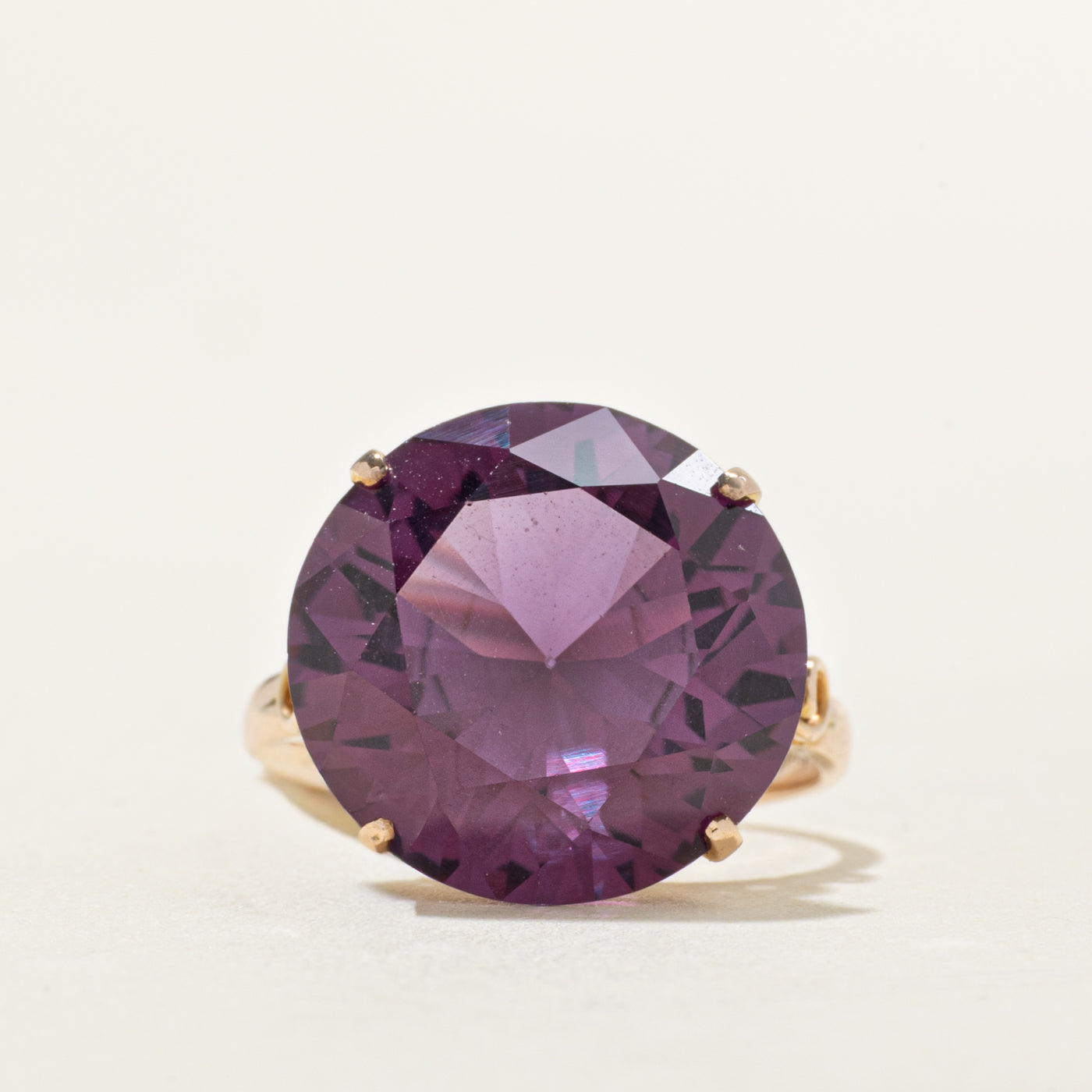 Synthetic Colour Change Sapphire Cocktail Ring | 13.15ct | SZ 6.25 |