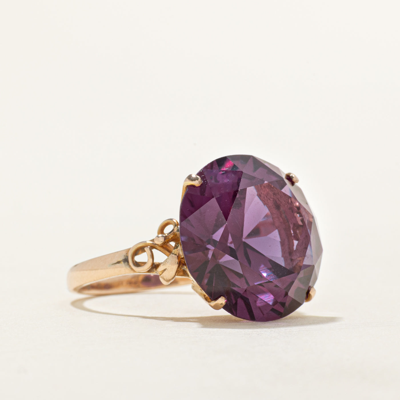 Synthetic Colour Change Sapphire Cocktail Ring | 13.15ct | SZ 6.25 |
