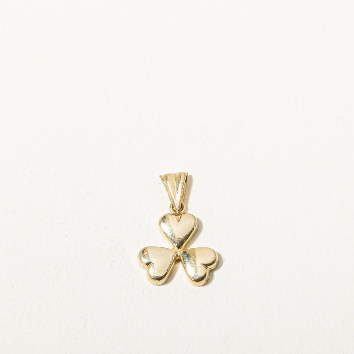 18k Yellow Gold Shamrock Heart Charm