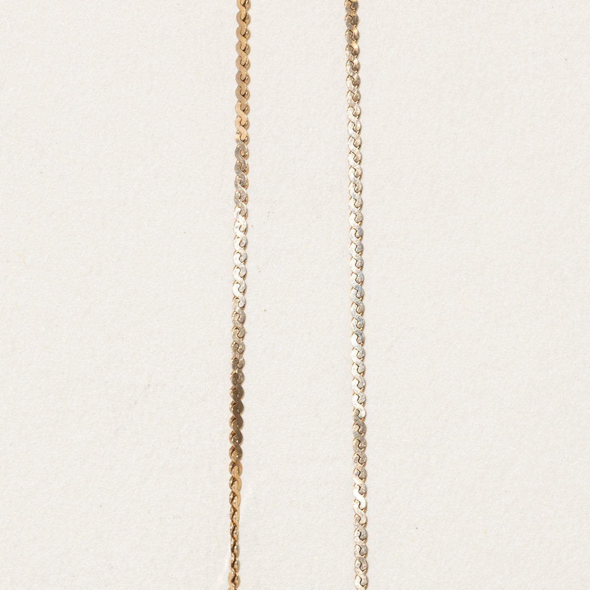 10k Diamond Split Column Pendant Necklace | 16"