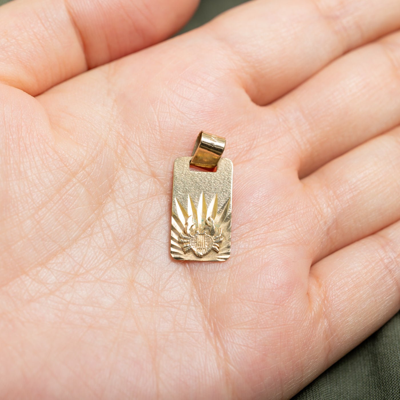 10k Yellow Gold Diamond-Cut Crab Pendant