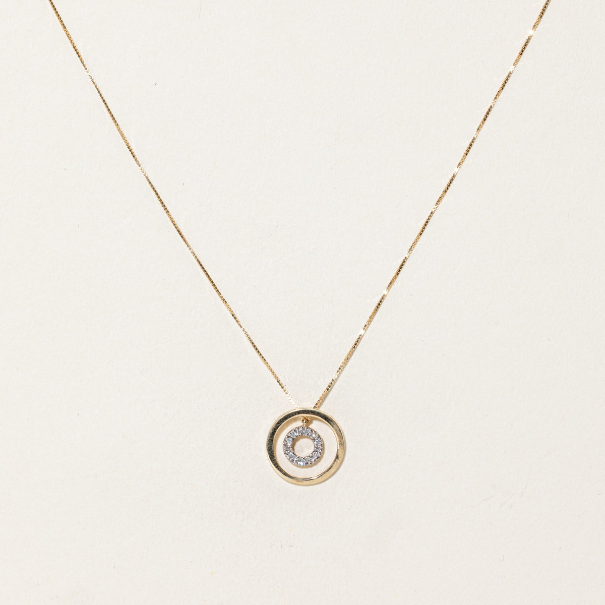 14k Eternity Diamond Openwork Circle Pendant Necklace | 16"